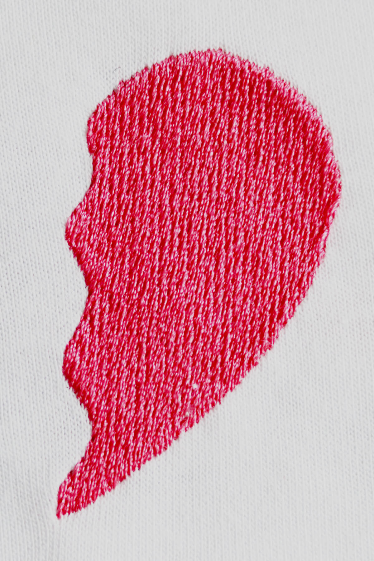 Pembe Yarım Kalp Desenli Tişört - Sevgililer Günü Hediyesi