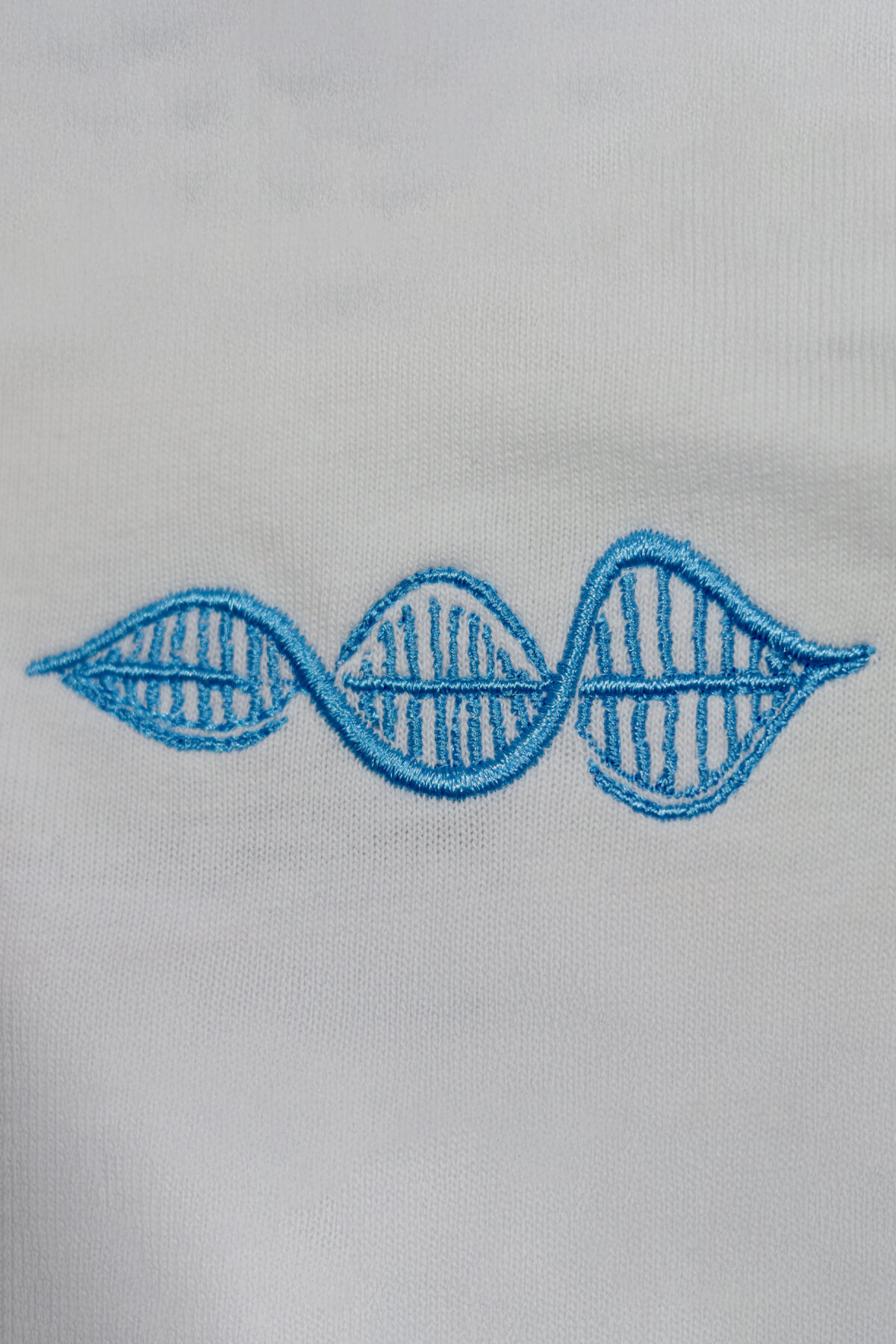 Mavi DNA Nakışlı Tişört