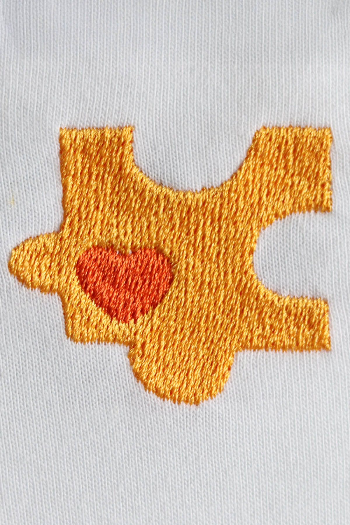 Sarı Puzzle Parçası Desenli Nakış Tişört - Sevgililer Günü Çift Tişörtü