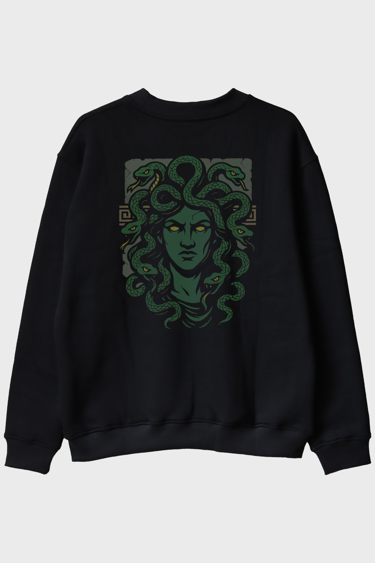 Efsanevi Medusa Siyah Bisiklet Yaka Sweatshirt